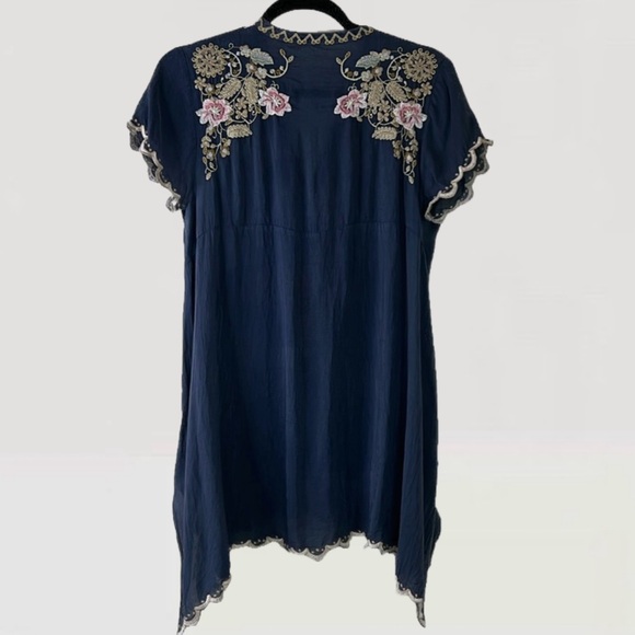 Johnny Was Floral Embroidered Blush Talum‎ Blouse Tunic Top Graphite Steel Gray - Picture 8 of 12